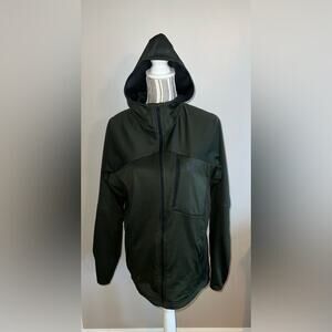 UNDER ARMOUR WOMENS “FITTED” FULL ZIP “HOODIE” SIZE M WORN ONCE!